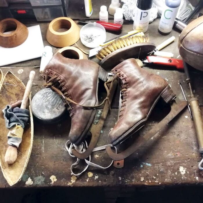 Anciens Patins à Glace En Cuir Vintage Silvretta - Made In Tchécoslovaquie - Hockey