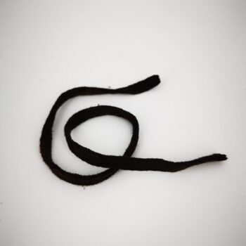 Lacet en coton marron semi enroulé