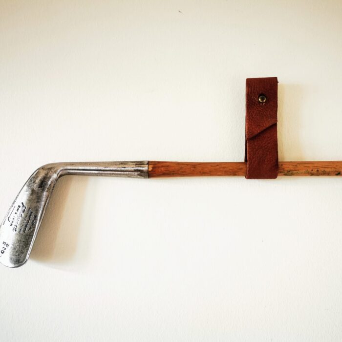 Sangles murales en cuir vintage pour club de golf.
